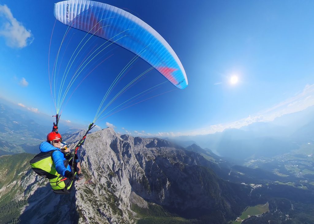 Paragliding Tandemflug am Jenner im Berchtesgadener Land mit spektakulärer Aussicht auf den Königssee, die Watzmann-Ostwand und den Nationalpark Berchtesgaden